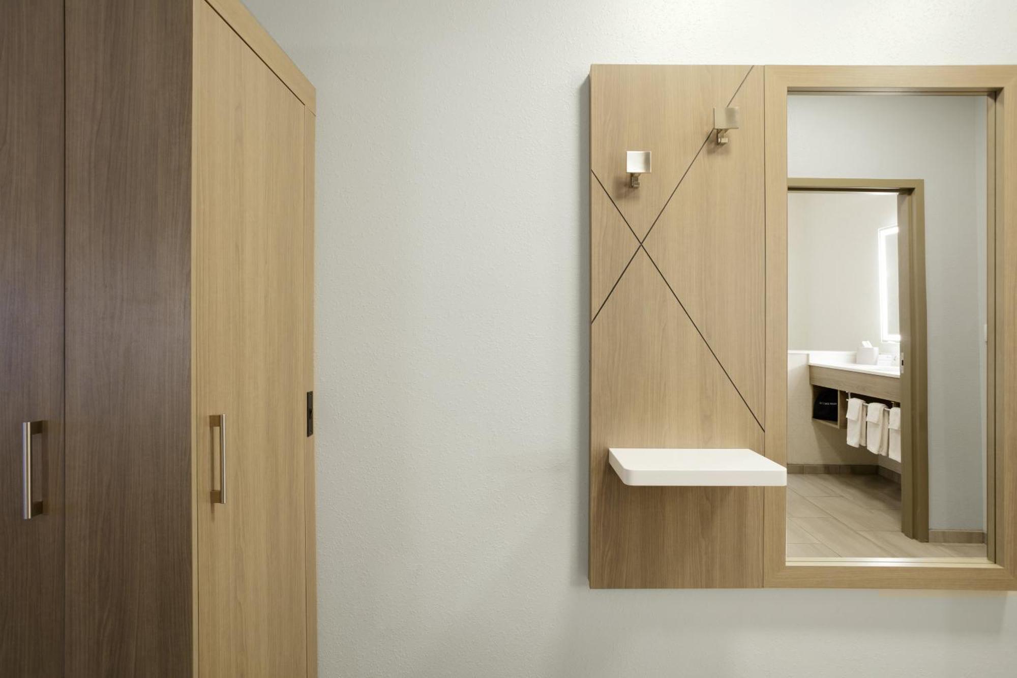 Holiday Inn Express & Suites Brookhaven By Ihg Luaran gambar