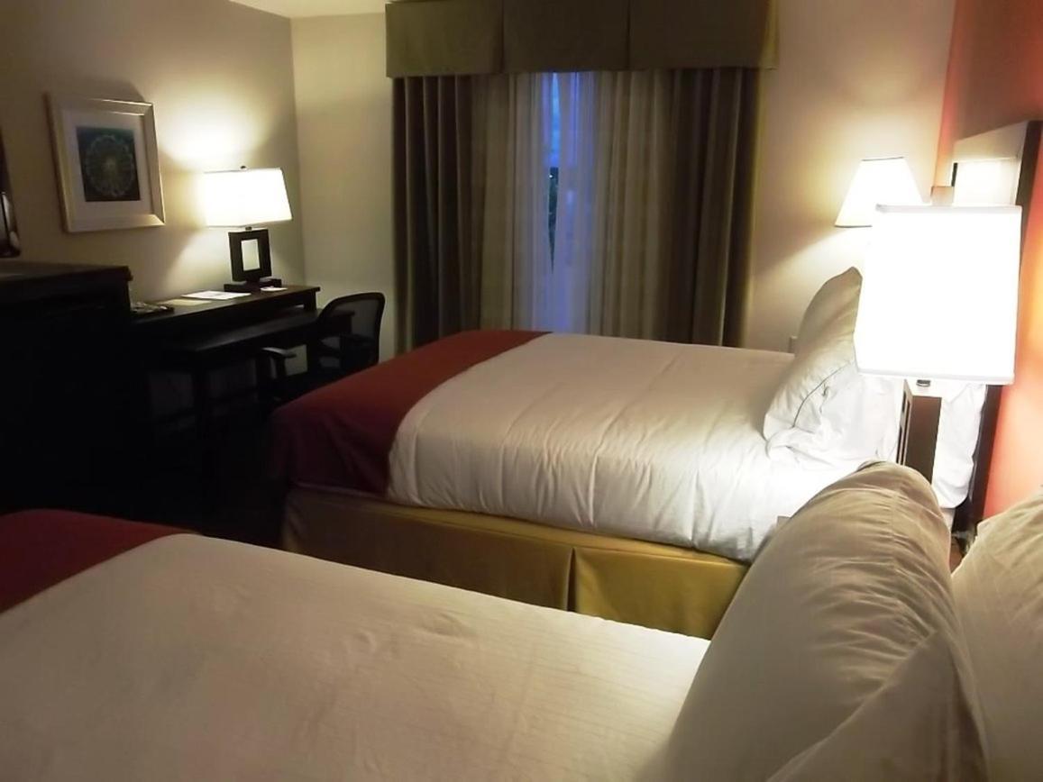 Holiday Inn Express & Suites Brookhaven By Ihg Luaran gambar